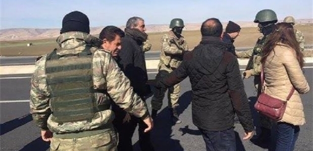 Cizre'ye gitmek isteyen HDP'lilere polis müdahalesi