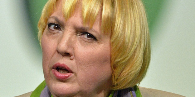 Gezi kışkırtıcısı Alman Claudia Roth dilini mi yuttu?