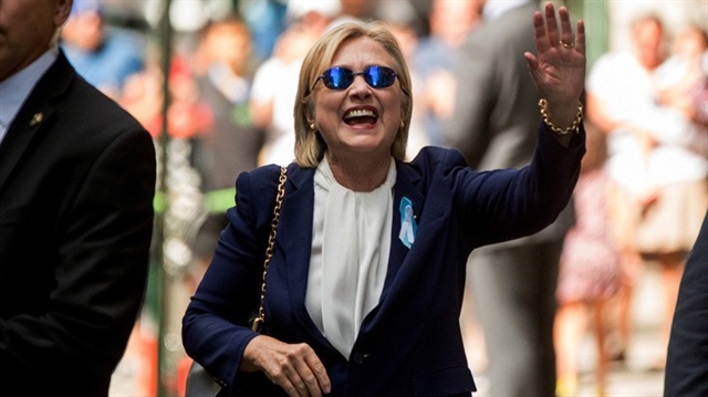 'Clinton dublör kullandı' söylentisi