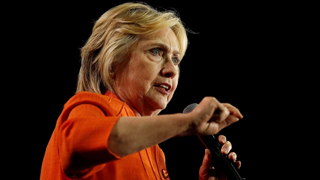 Clinton: Trump iş imkanlarını yok eder