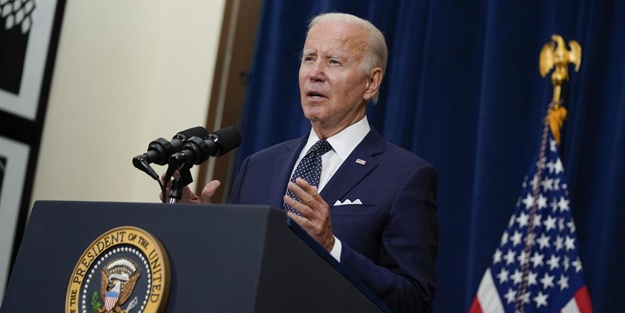 CNN anketi: Halk, ekonomi konusunda Biden'dan memnun değil