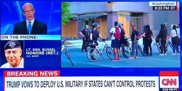 CNN'in kuyruk acısı bitmiyor! Trump'ın İncil'li fotoğrafıyla ilgili skandal 'Türkiye' yorumu