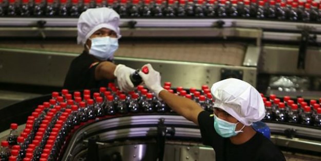 Coca Cola o ülkedeki üretimini durdurdu