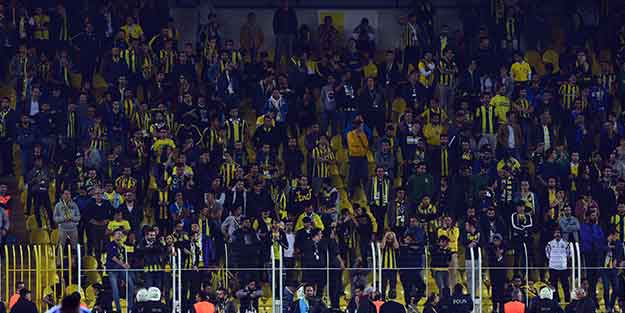 Cocu gitti, taraftarlar dağıldı! Yılmaz Vural sesleri