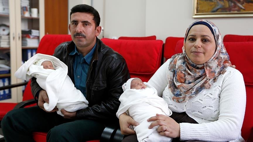 Çocuğu olmayan Suriyeli kadın Türkiye'de ikiz doğurdu