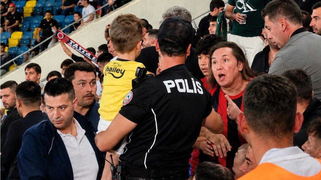 Çocuğun forması çıkarılmıştı Gençlerbirliği’nden açıklama var