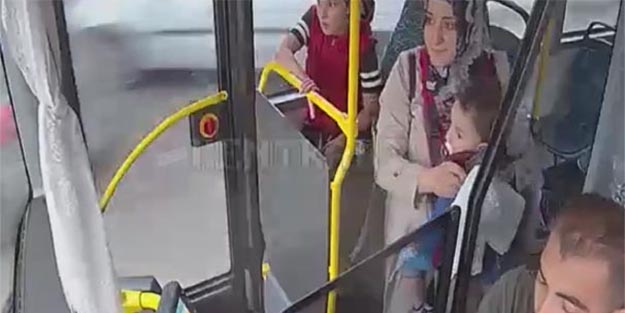 Çocuğun gözyaşlarına dayanamadı, otobüsün güzergahını değiştirdi
