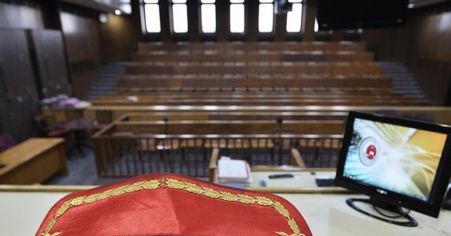 Çocuğunu darbeden anneye 11 ay hapis cezası