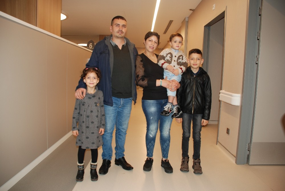 Çocuğunu emzirirken fark etti, sevgi ve motivasyonla kanseri yendi 