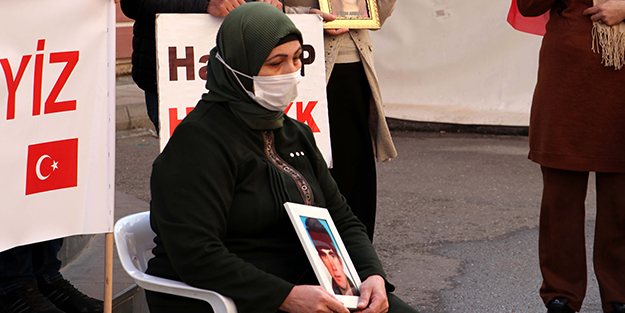 Çocuğunu kurtarmak isteyen bir aile daha nöbete katıldı