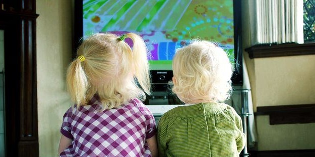 Çocuğunuz televizyonla ne zaman tanışmalı?