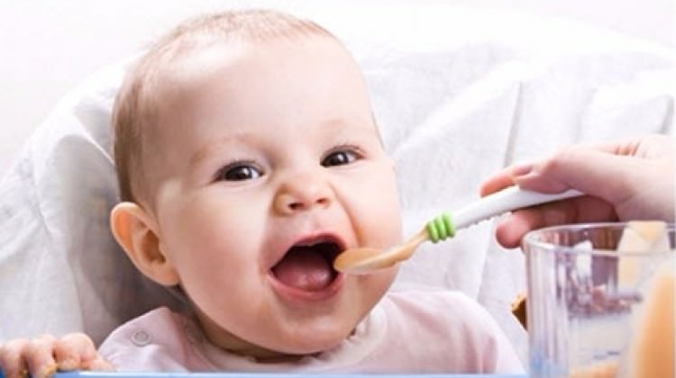 Çocuğunuzla aynı kaşık çatalları kullanmayın!