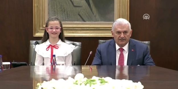 Çocuk başbakandan alkış alan 'seçim' cevabı