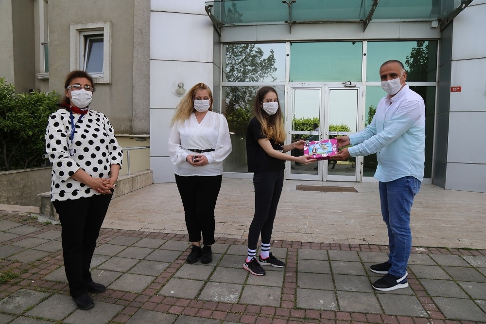 ’Çocuk Gözüyle 100. Yılında 23 Nisan’ ödülleri sahiplerini buldu 