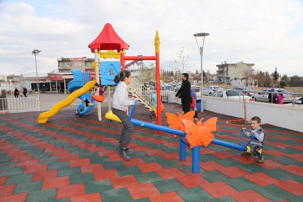 Çocuk hastanesine oyun parkı kuruldu 