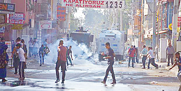 Çocuk kavgası savaşa döndü