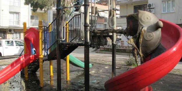 Çocuk oyun parkı kundaklandı