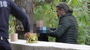 Çocuk parkında asılı bulundu