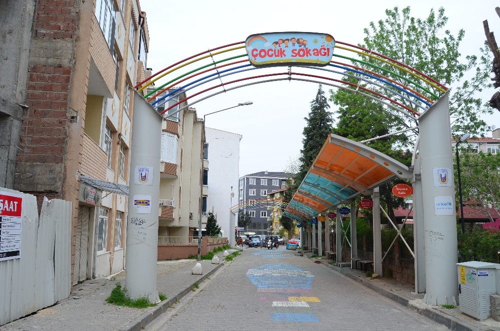 Çocuk Sokağı’nda hüzünlü 23 Nisan 