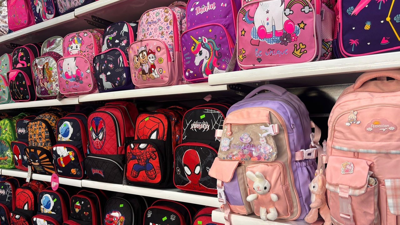 Çocuklar için çok ciddi bir tehlike! Yanlış çanta seçimi kalıcı hasar bırakıyor