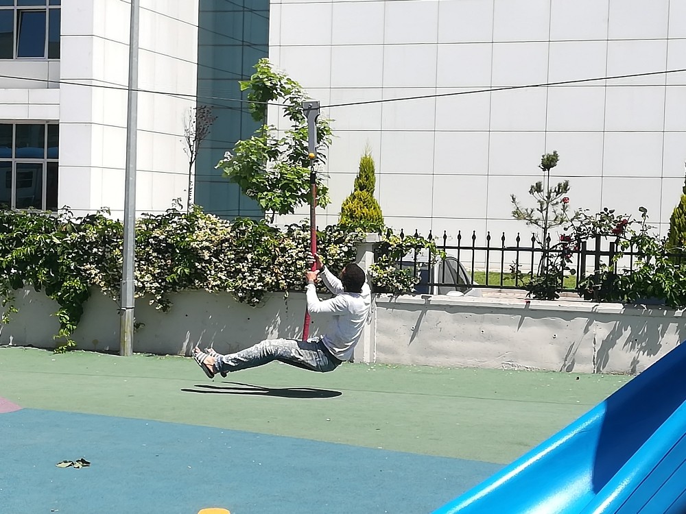 Çocuklar için yapıldı, büyükler tadını çıkarıyor 