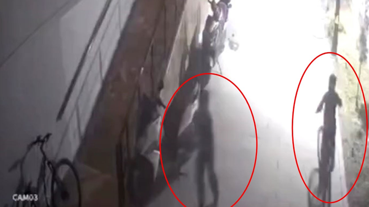 Çocuklar kaşla göz arasında bisiklet çaldı