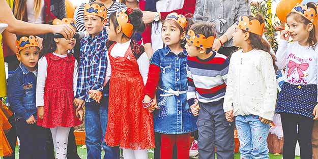 Çocuklar masonik kıskaçta