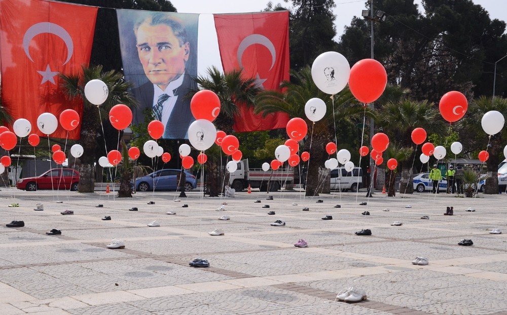 Çocuklar yoktu ama ruhları meydanlardaydı 