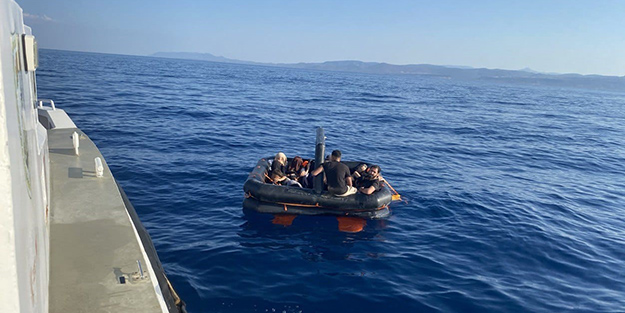 Çocuklara bile acımadılar! Yunanistan ölüme itti Türkiye kurtardı