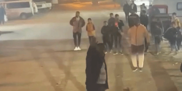 Çocuklara bile aldırış etmediler Düğün eğlencesinde skandal anlar