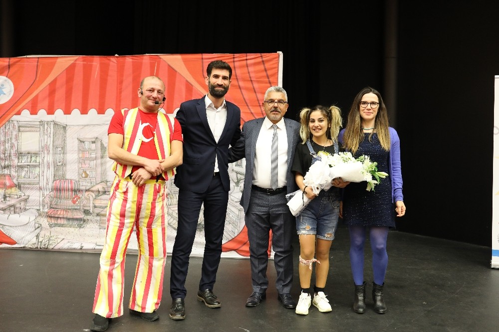 Çocuklara tiyatrolu mahremiyet eğitimi 