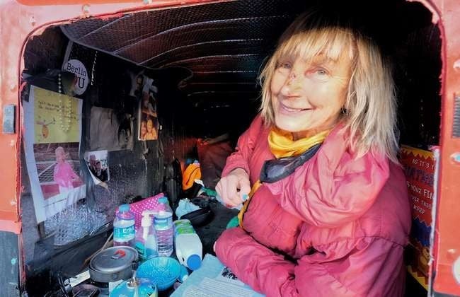 Çocuklara yardım için Nepal’e yürüyor 
