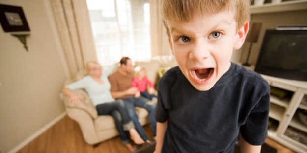 Çocuklardaki istenmeyen davranışları ortadan kaldırmak için ne yapmak gerekir?