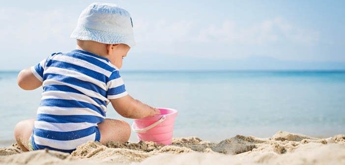 Çocukları aşırı sıcaklarda güneşin zararlarından koruyun!