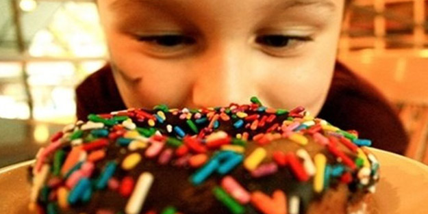 Çocukları uyuşturucu bağımlısı yapmaya uğraşıyoruz