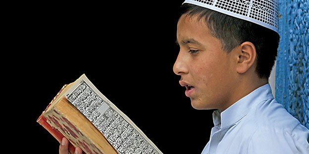 Çocuklarımıza dini terbiye vermek geleceğimizin inşası adına önemlidir