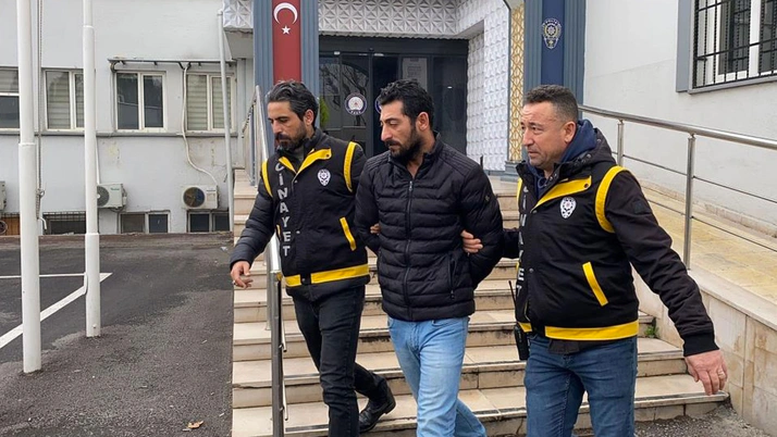 Çocukların sesine kızdı, bunu yaptı! Vay manyak vay