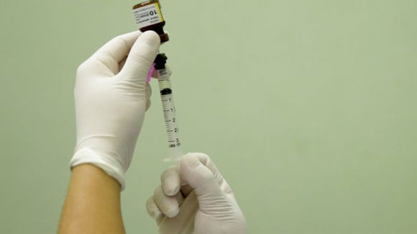 Avrupa ülkesinde büyük şok! Aşı karşıtı aileler göç ediyor