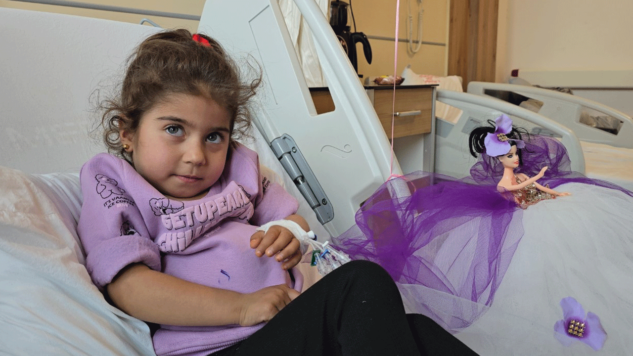 Çocuklarınızdan uzak tutun! Bağırsağından çıkanlar doktorları şaşırttı!