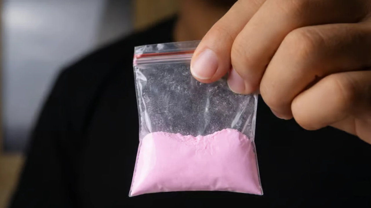 Çocuklarınızın çantasını hemen kontrol edin!