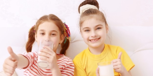 Çocuklarınızın sağlığı için günde 2 bardak süt