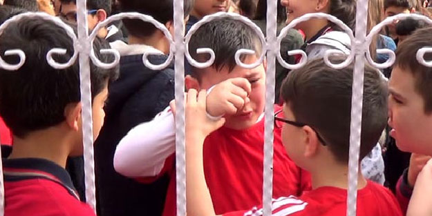 Coğrafya dersinde deprem konusunu işlerken deprem oldu!