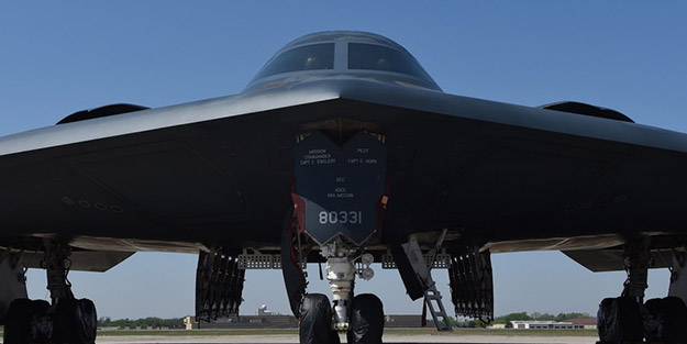 ‘Çok güçlü mesaj!’ B-2’leri bölgeye konuşlandırdılar