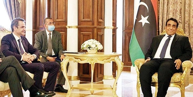 Çok konuşulacak fotoğraf! Miçotakis Türkiye nedeniyle kovduğu ismin ayağına gitti