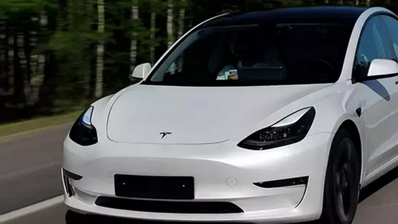 Tesla için tehlike çanları çalıyor: SpaceX sahibi Elon Musk zor durumda