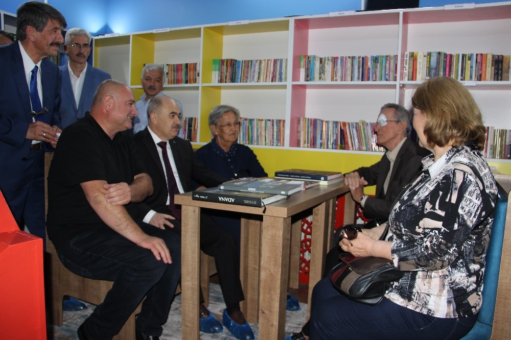 Çok özel kütüphane 