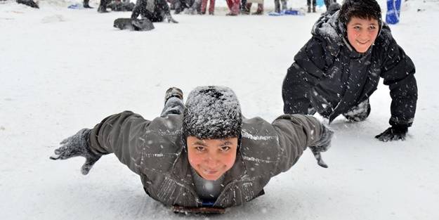 Çok sayıda ilde okullar tatil edildi!