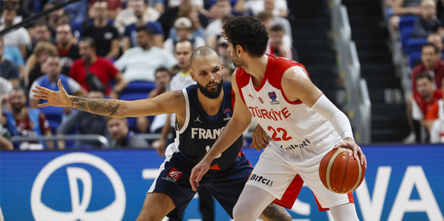 Çok yazık oldu.. 12 Dev Adam sonunu getiremedi!