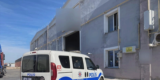 Çöken tavan fabrika işçisini yaraladı