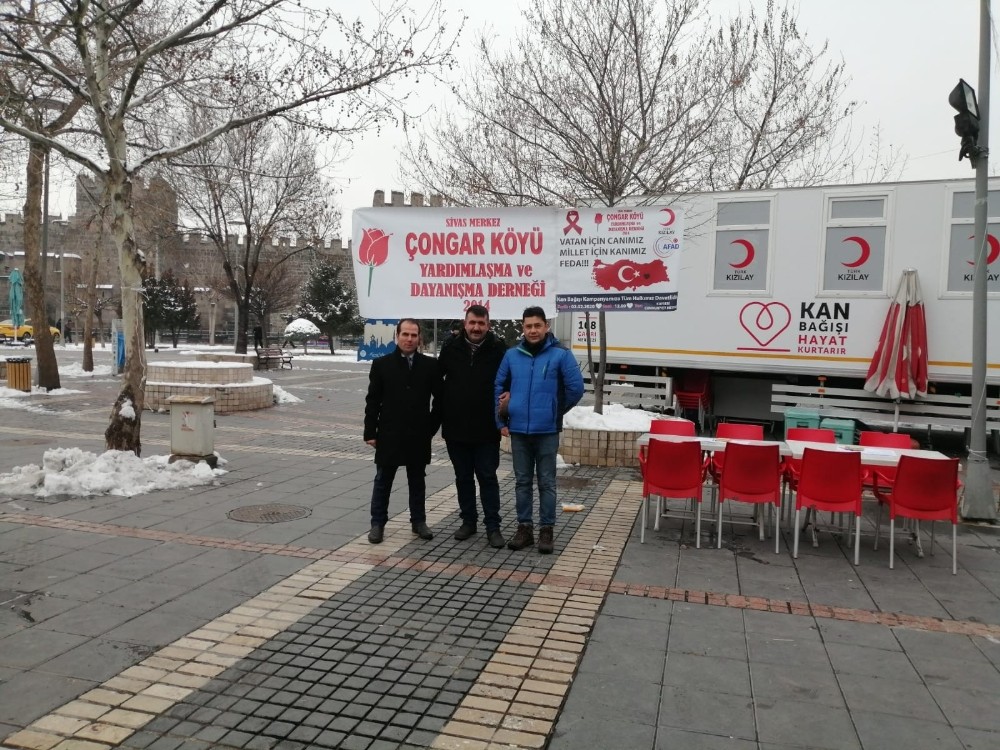 Çongar Köyü Derneği’nden Elazığlı Deprem Zedeler İçin Kan Bağışı Kampanyası 